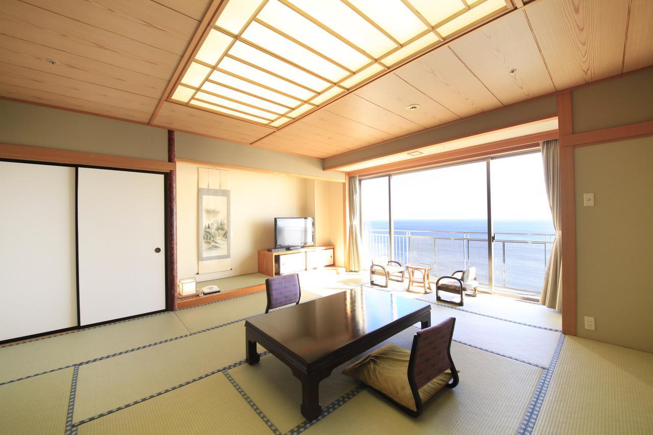 Kkr Hotel Atami Atami  Eksteriør billede