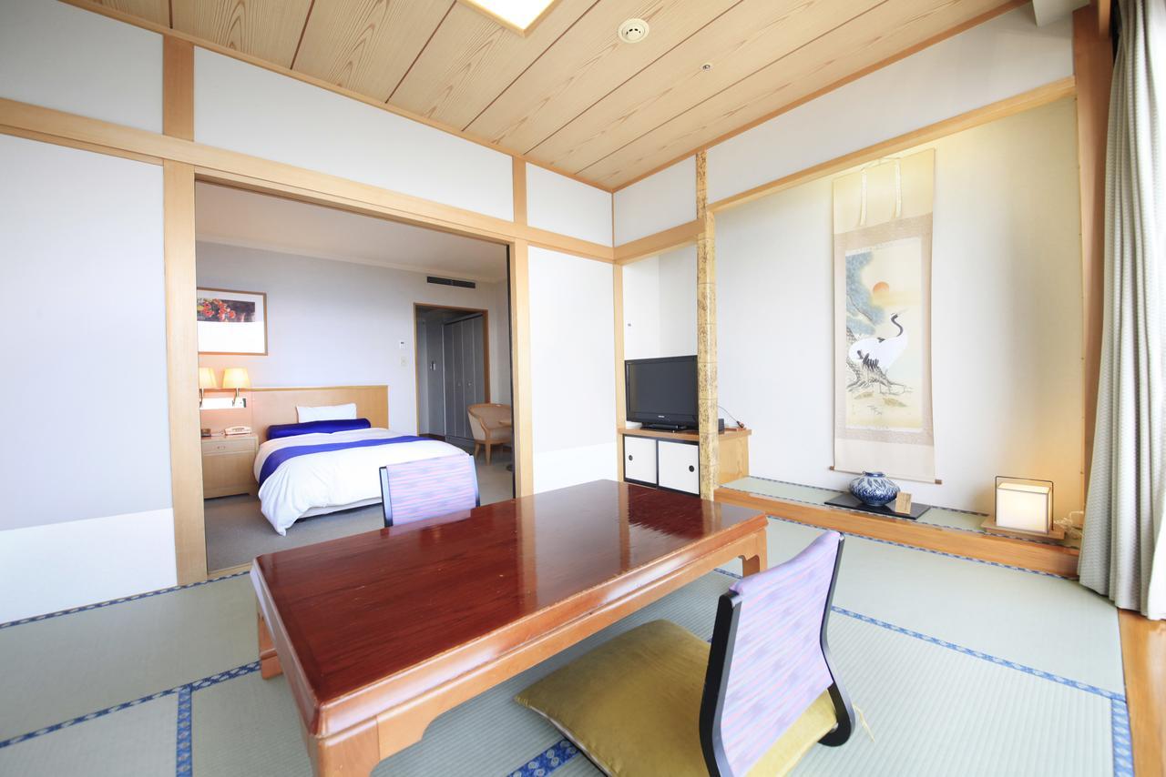 Kkr Hotel Atami Atami  Eksteriør billede